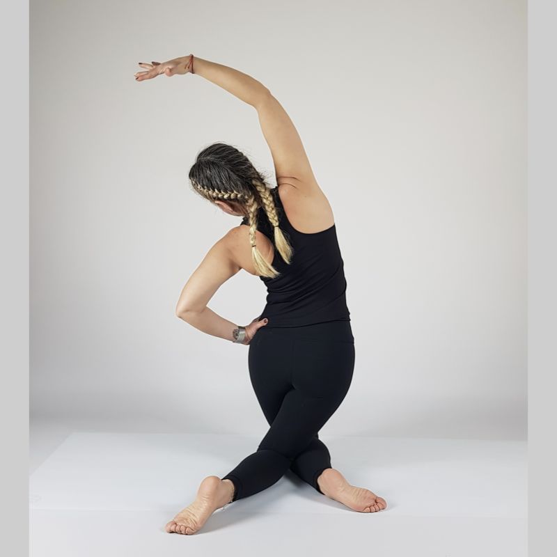 Kneeling Side Bend Twist